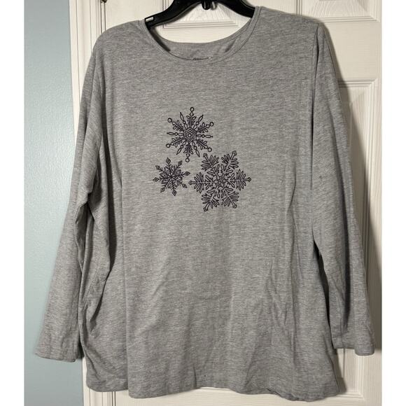 Dreams Co. Gray Long Sleeve T-Shirt With Snowflake Design, Size 22/24 1X - Picture 1 of 7
